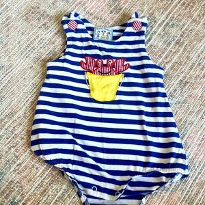 Appliqué crab onesie